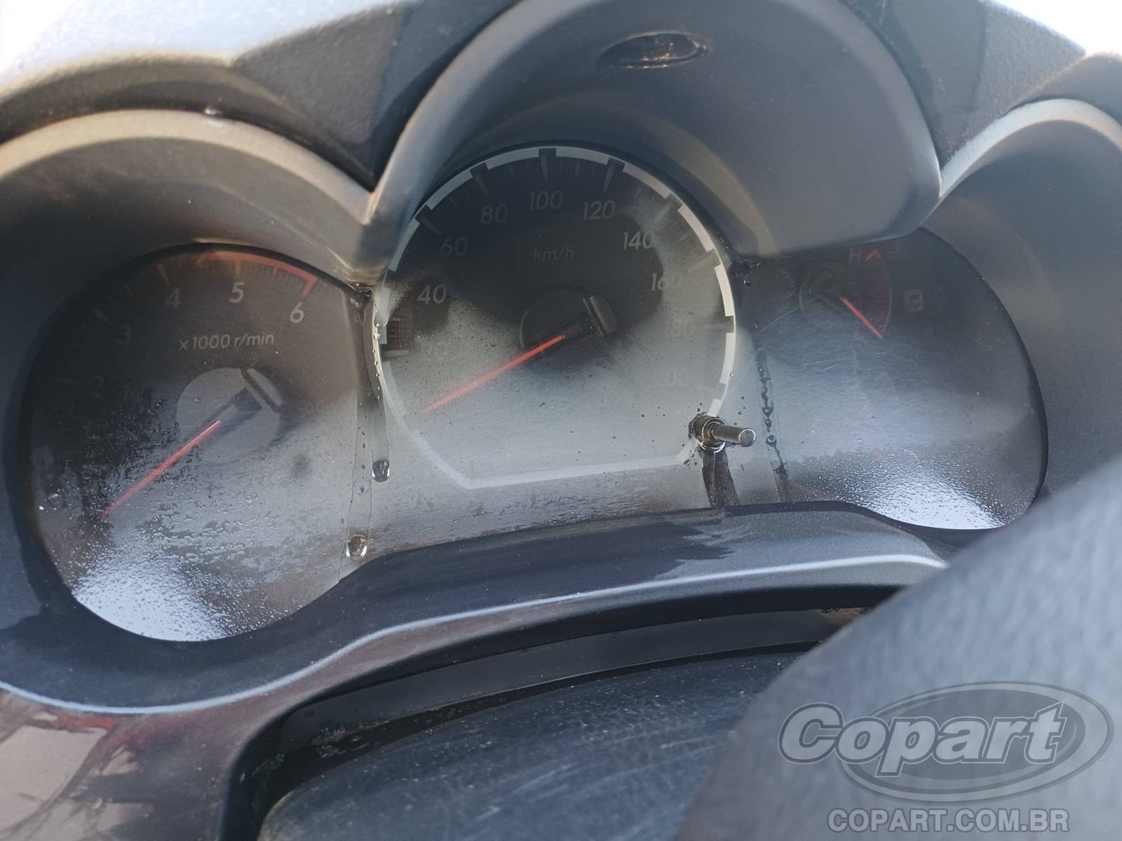 Foto 8 de 10: 2015 TOYOTA HILUX CD