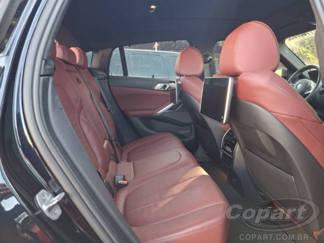 2021 BMW X6 