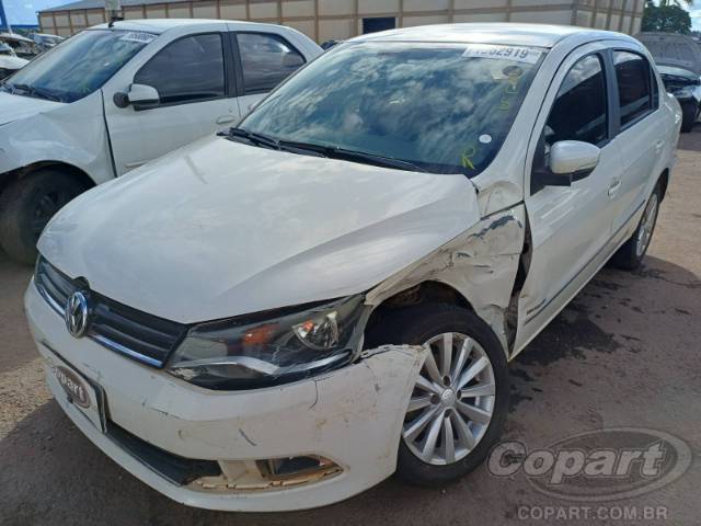 2014 VOLKSWAGEN VOYAGE 