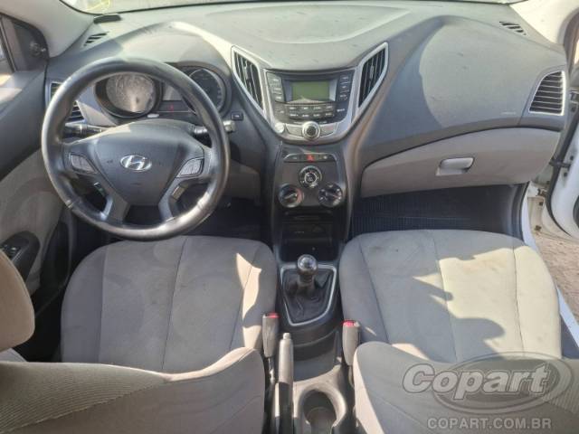2015 HYUNDAI HB20S 