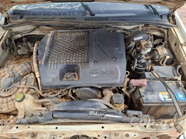 2015 TOYOTA HILUX CD 