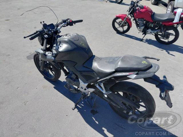 2025 HONDA CB 300F 