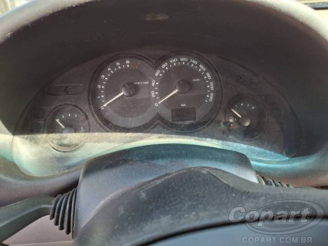 2011 CHEVROLET CLASSIC 