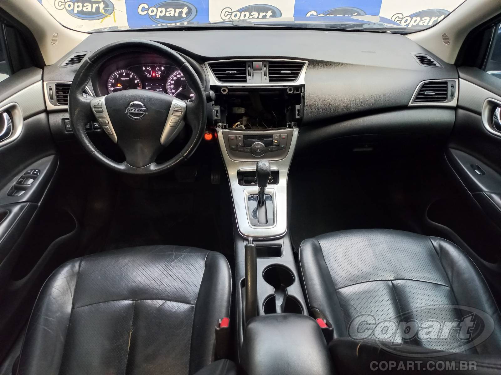 2015 NISSAN SENTRA — foto 9 de 11