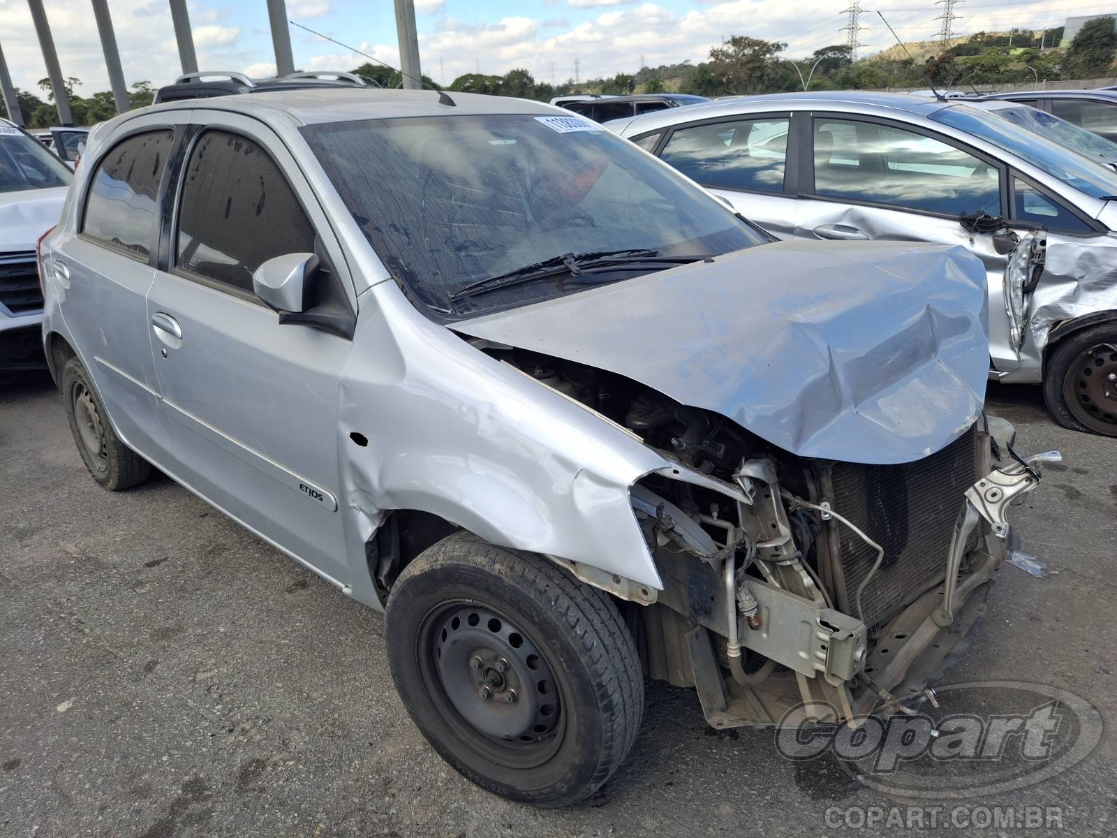 Toyota Etios 1.5 16V 2014