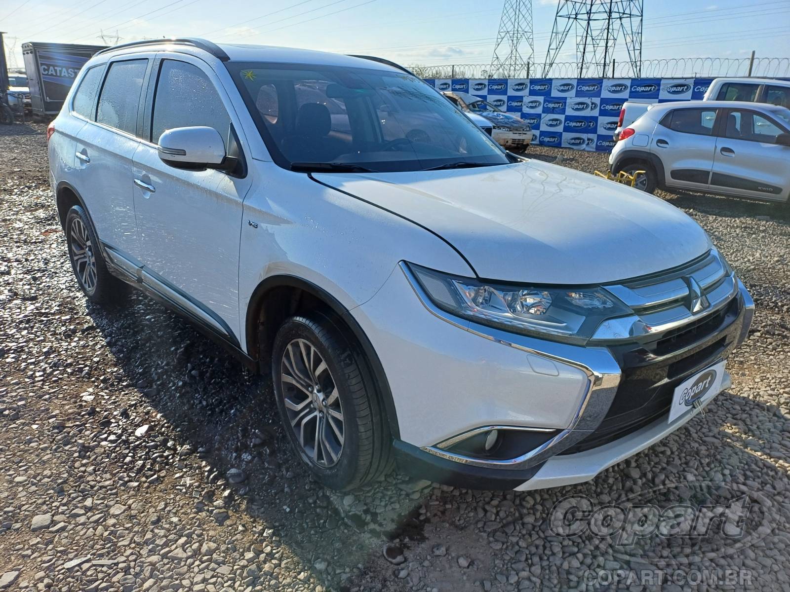 Veículo Mitsubishi Outlander 2016 MITSUBISHI OUTLANDER GT AWD 3.0 V6 MIVEC Gasolina 2016 em leilão