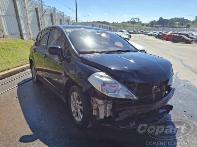 2011 NISSAN TIIDA 