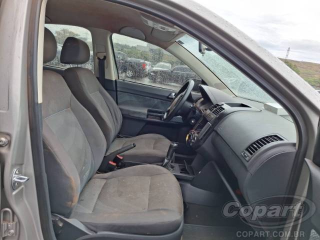 2011 VOLKSWAGEN POLO SEDAN 