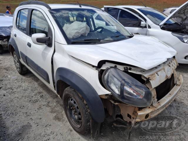 2016 FIAT UNO 