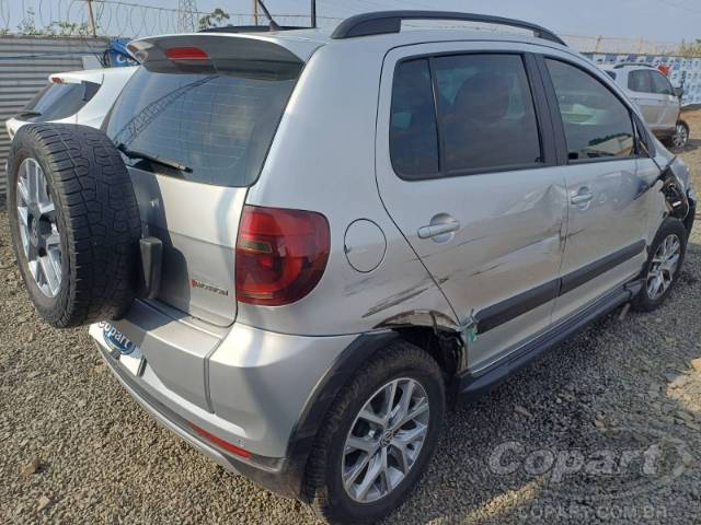 2014 VOLKSWAGEN FOX 