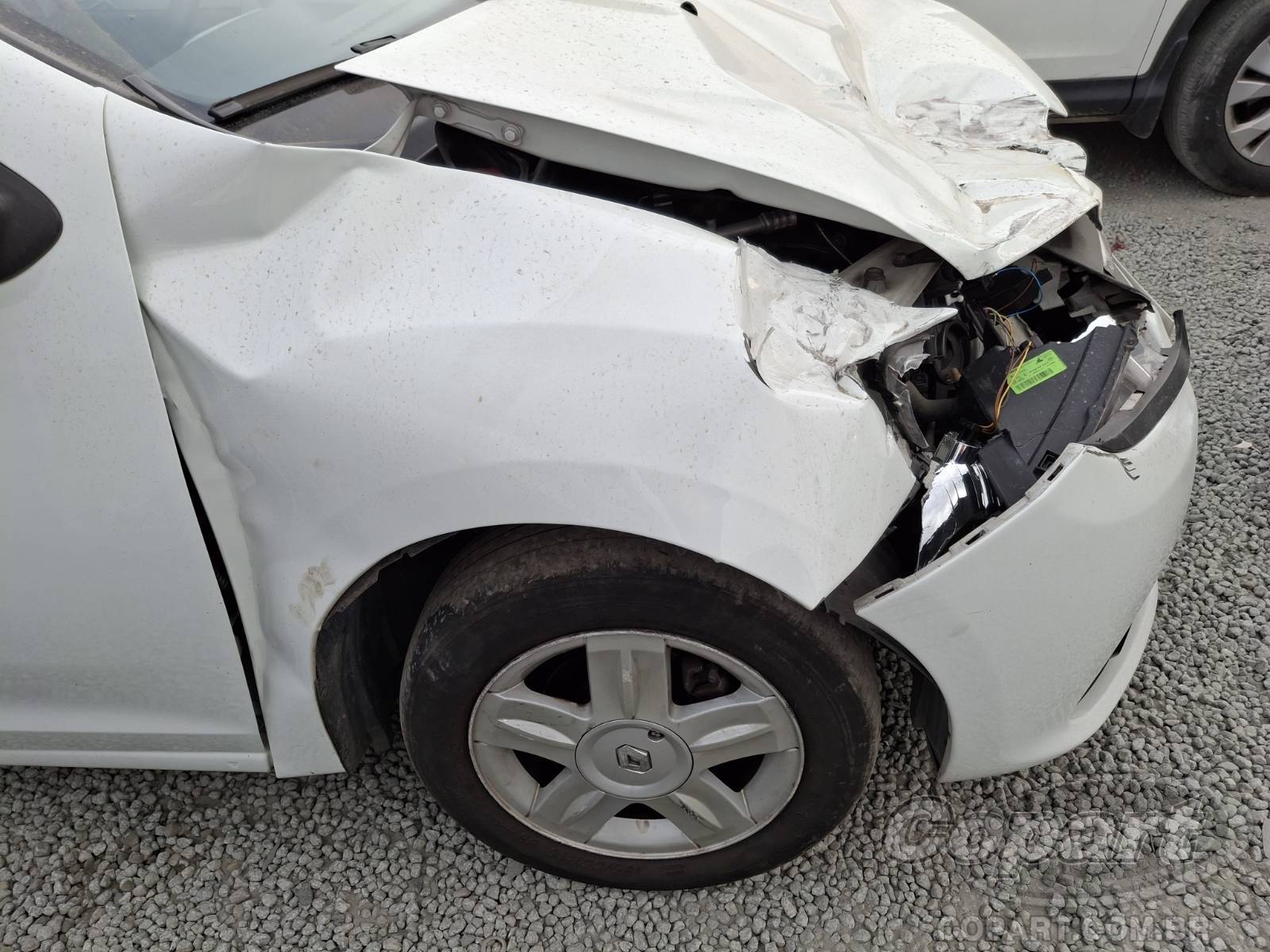 2015 RENAULT SANDERO — foto 13 de 15