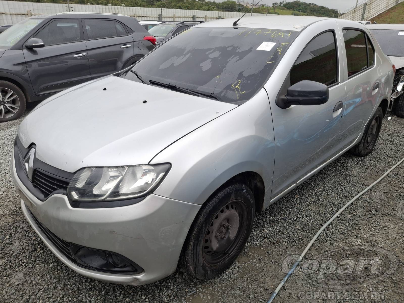 Foto 2: 2018 RENAULT LOGAN