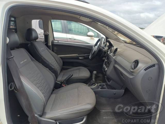 2013 VOLKSWAGEN SAVEIRO CE 