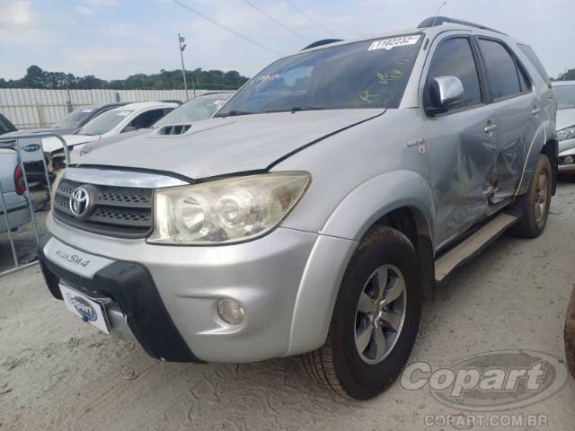 2011 TOYOTA HILUX SW4 