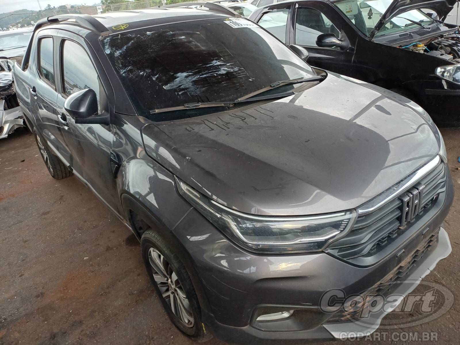 Fiat Strada CD 2024 em leilão