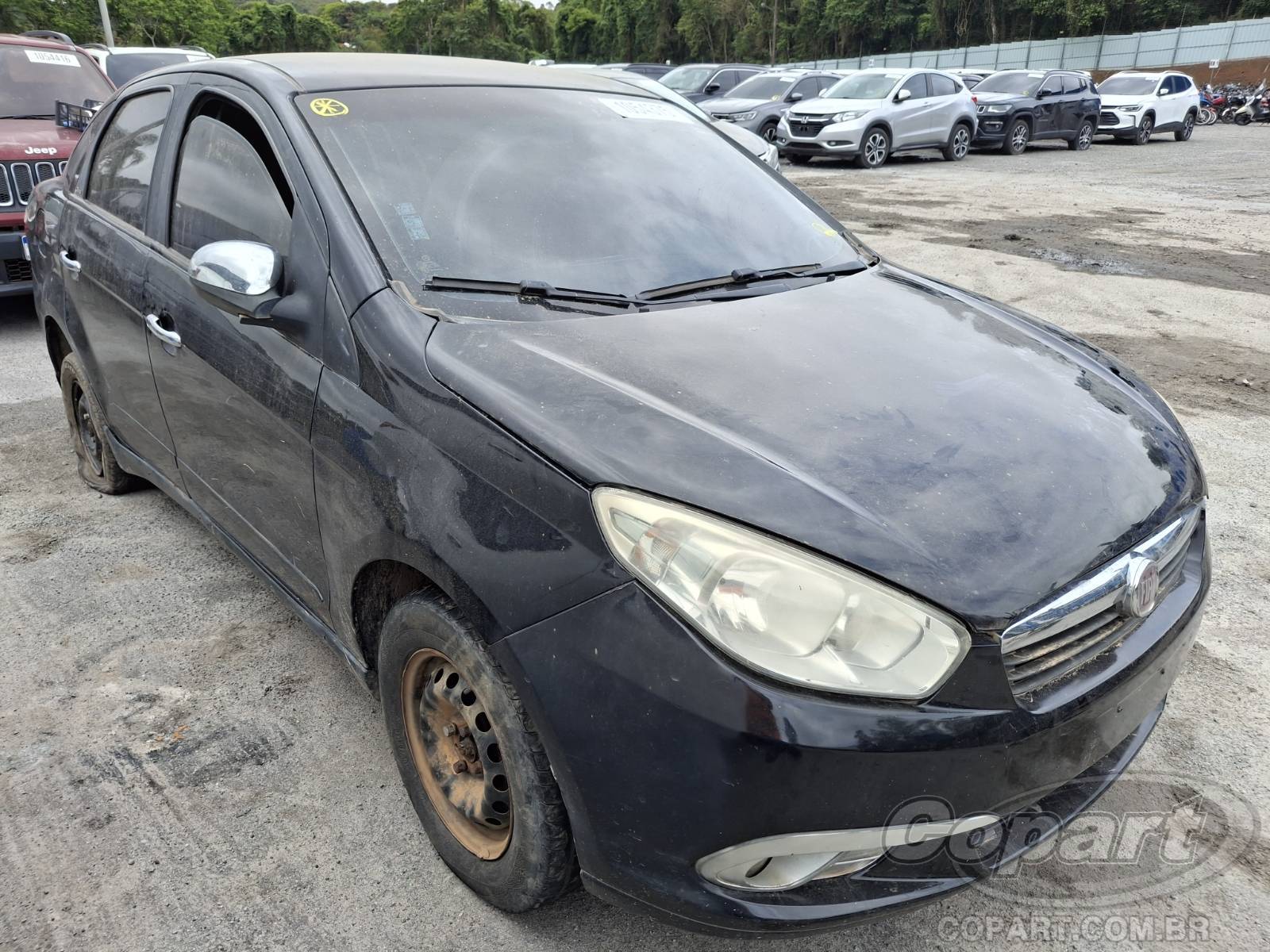 Veículo Fiat Grand Siena Fiat Grand Siena Attractive 1.4 Evo 2013 2013 em leilão