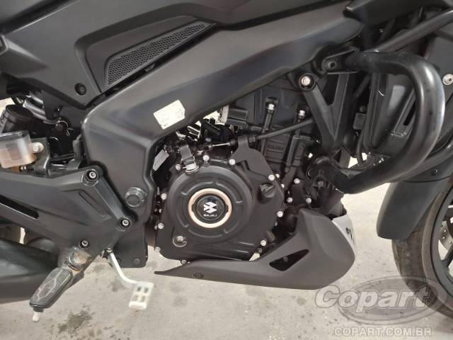 2025 BAJAJ DOMINAR 
