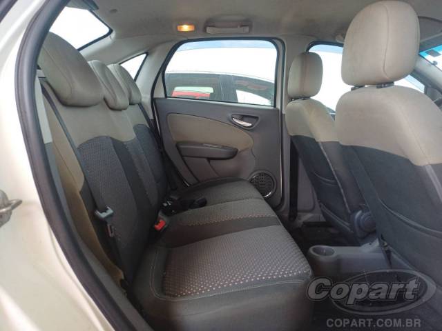 2016 FIAT GRAND SIENA 