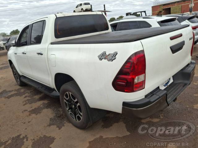 2022 TOYOTA HILUX CD 