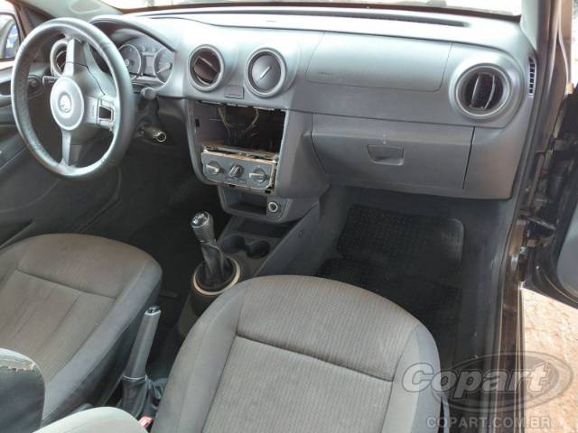 2015 VOLKSWAGEN SAVEIRO 