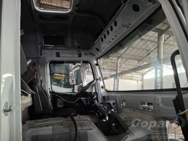 0 MERCEDES BENZ CABINE 
