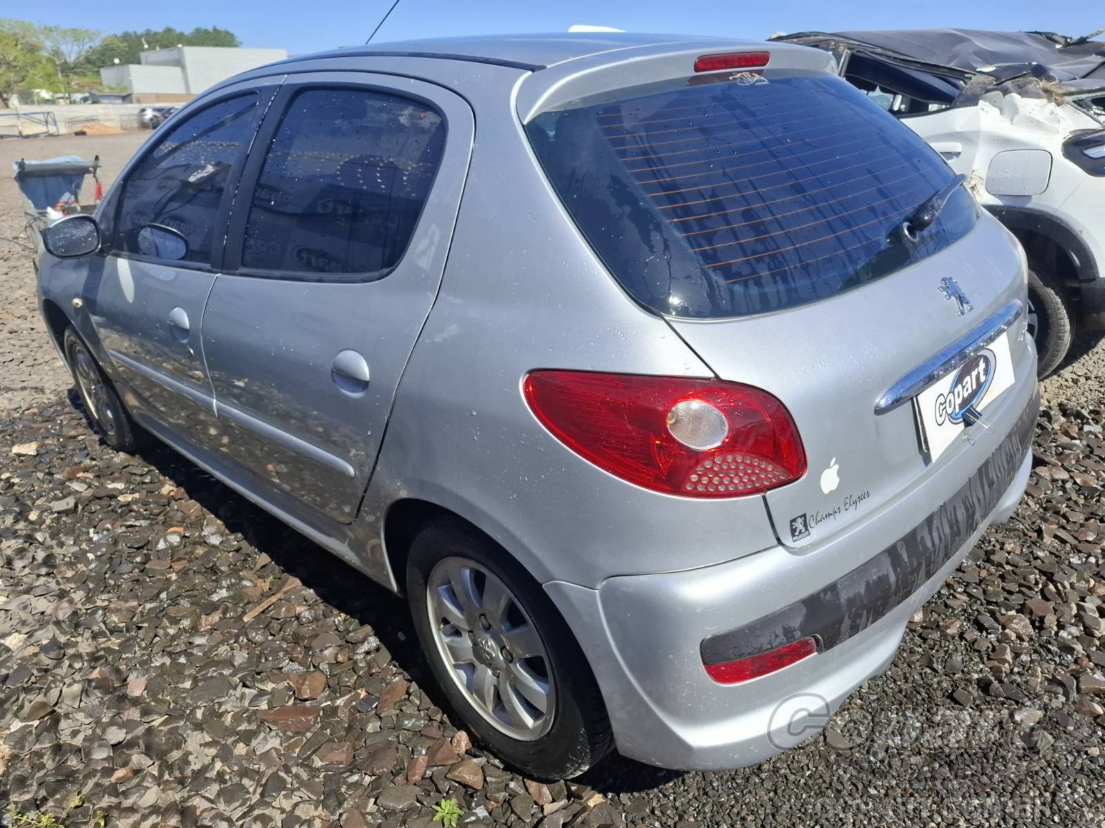 Foto 3: 2010 PEUGEOT 207