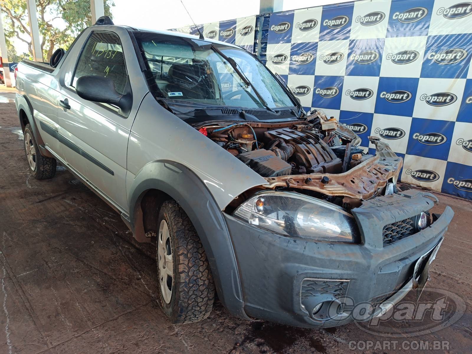 Veículo Fiat Strada FIAT STRADA 1.4 Working 2016 Recuperável 2016 em leilão