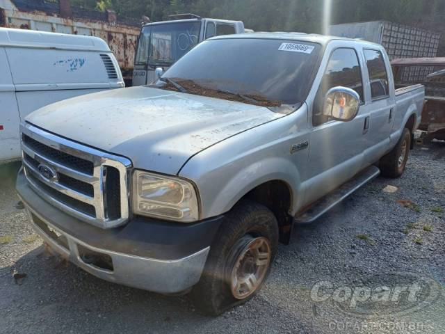 2010 FORD F-250 CD 