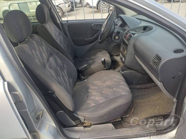 2003 CHEVROLET CORSA 