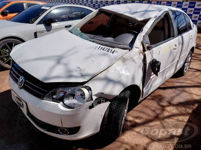 2012 VOLKSWAGEN POLO SEDAN 