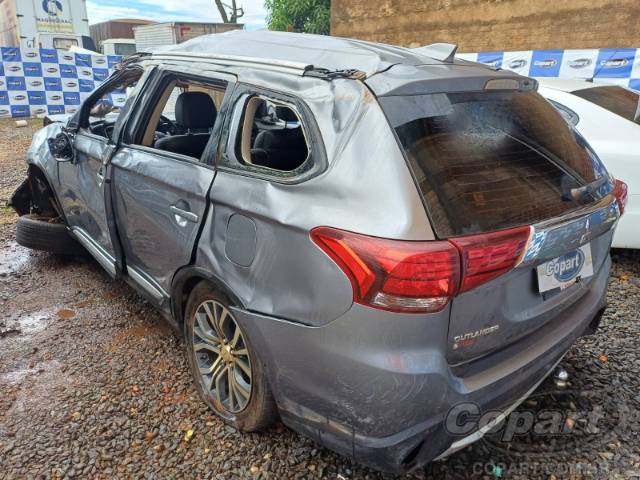 2018 MITSUBISHI OUTLANDER 