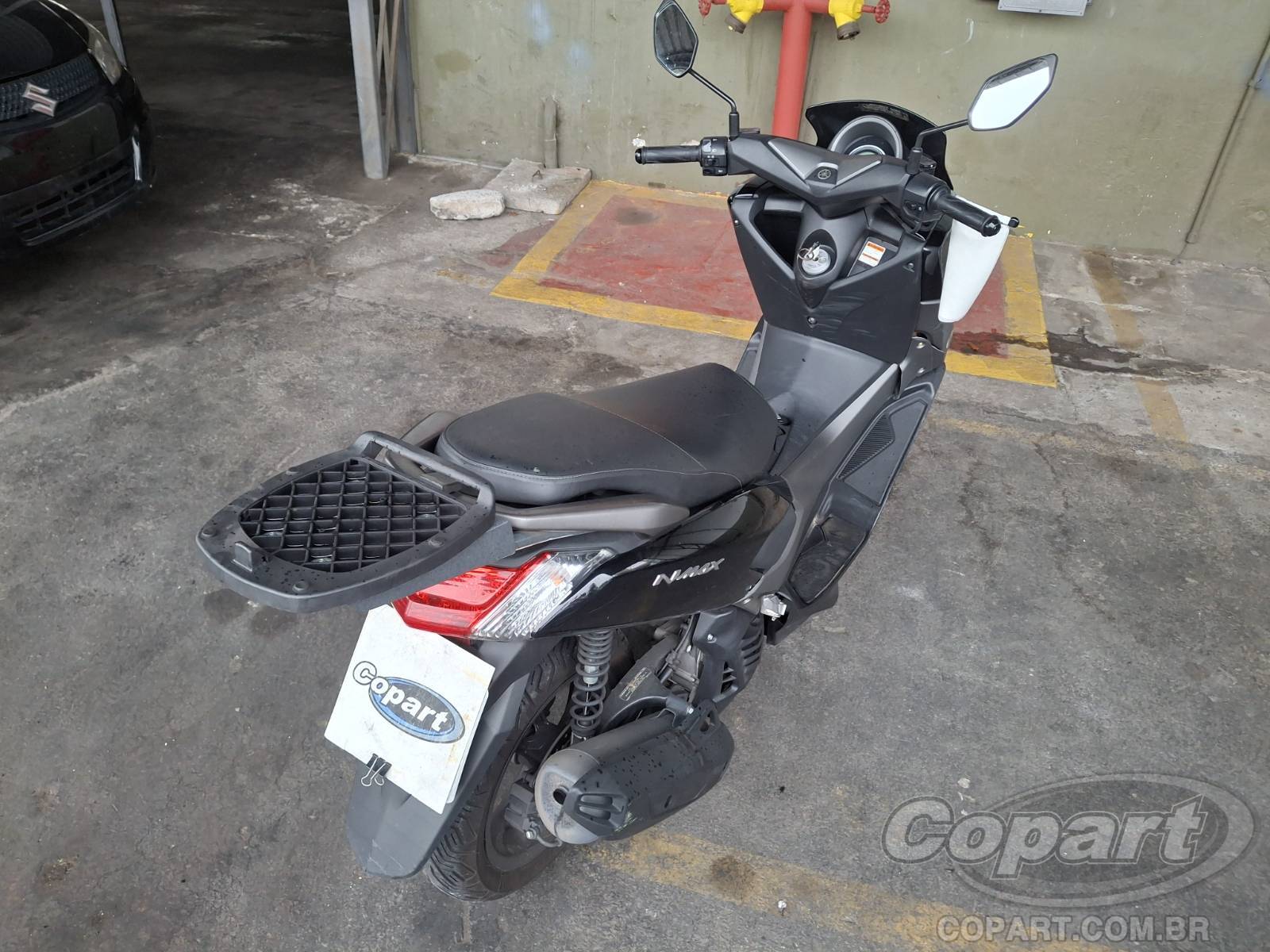 2019 YAMAHA NMAX — foto 4 de 11
