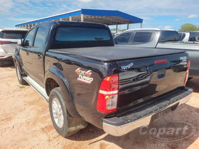 2013 TOYOTA HILUX CD 