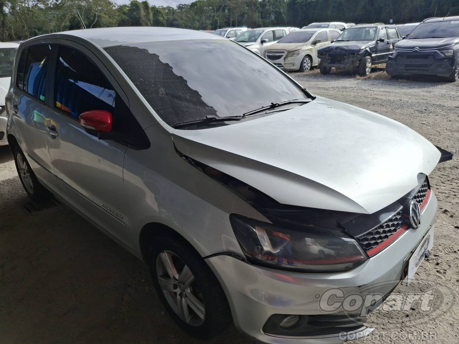 Veículo VW - VolksWagen Fox VOLKSWAGEN FOX Comfortline 1.6 MSI 2015 2015 em leilão