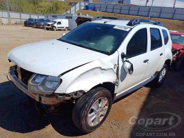2019 RENAULT DUSTER 