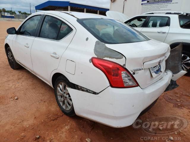 2017 NISSAN VERSA 