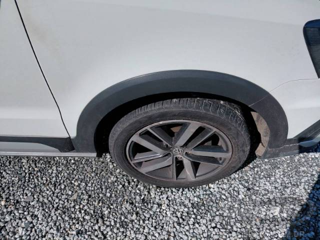 2021 VOLKSWAGEN FOX 