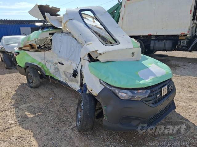 2025 FIAT STRADA 