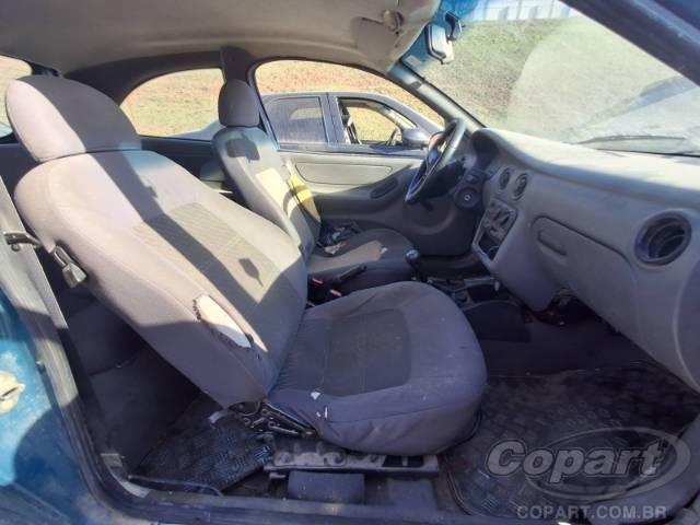 2001 CHEVROLET CELTA 