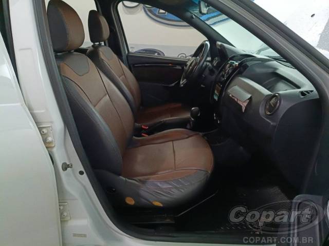 2020 RENAULT DUSTER 