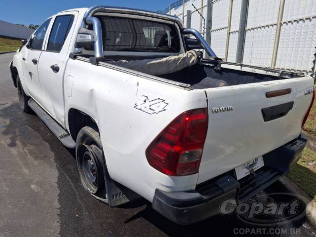 2017 TOYOTA HILUX CD 