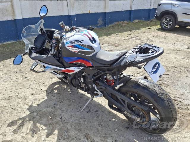 2025 BMW S 1000 