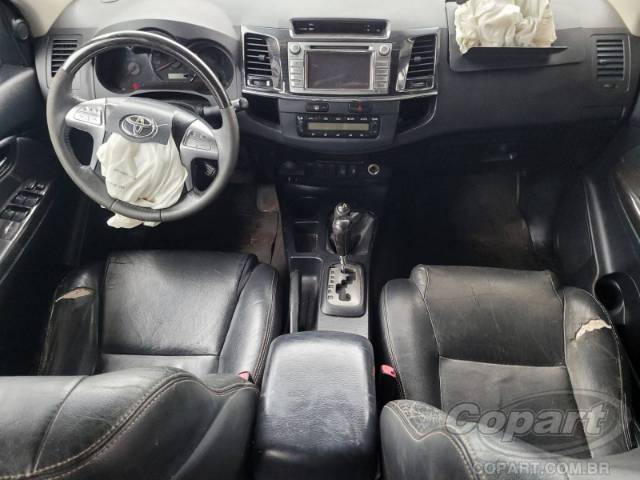 2015 TOYOTA HILUX SW4 