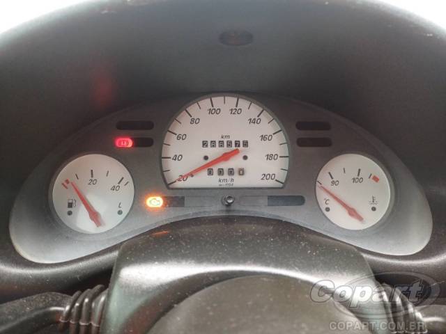 2001 CHEVROLET CORSA 