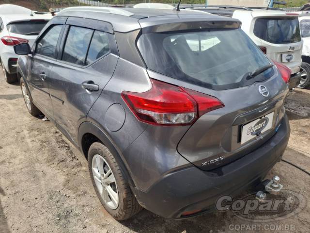 2018 NISSAN KICKS 