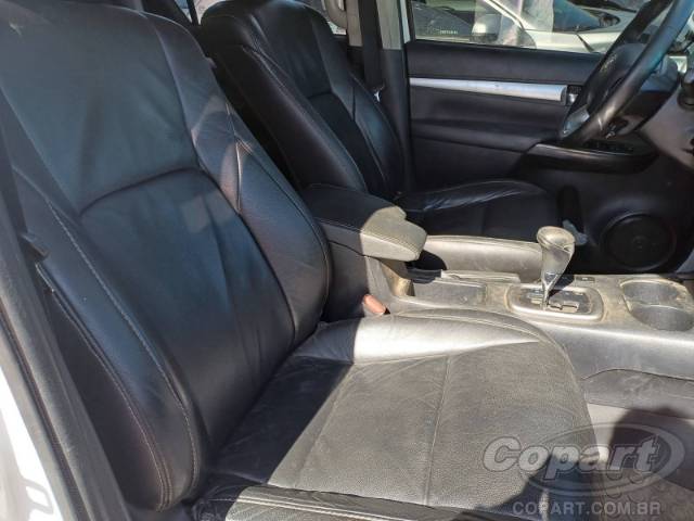 2017 TOYOTA HILUX CD 