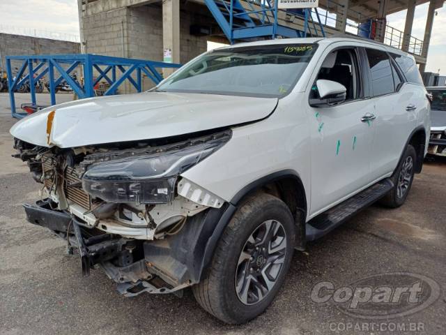 2025 TOYOTA HILUX CD 