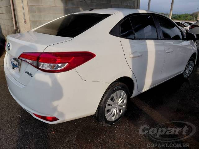 2023 TOYOTA YARIS SEDA 