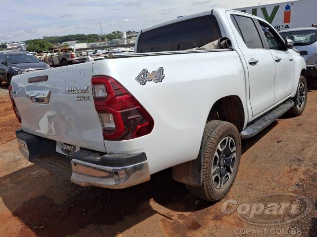 2024 TOYOTA HILUX CD 