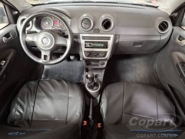 2014 VOLKSWAGEN VOYAGE 